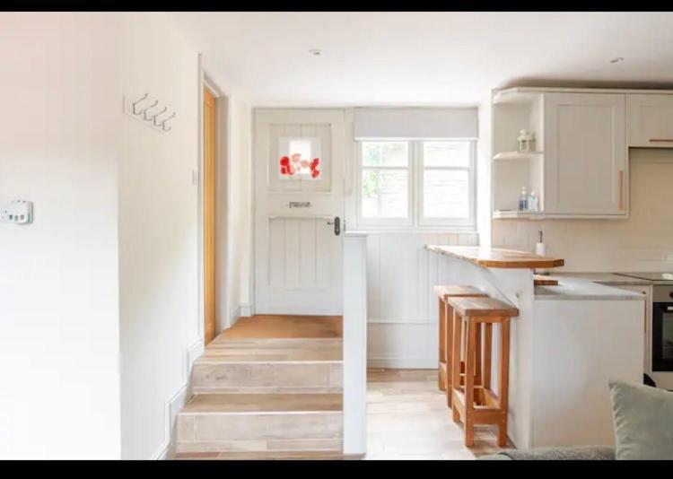 Stans Place Self Catering Cottage Малмсбери Экстерьер фото